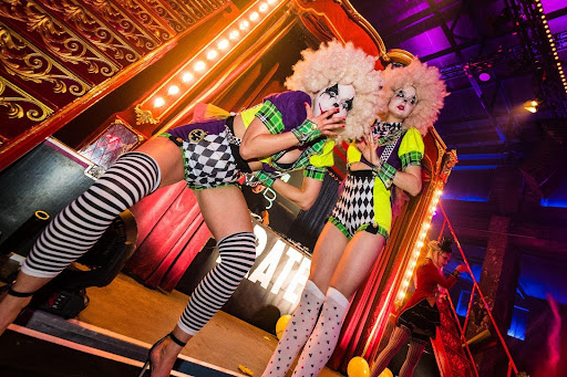 CIRCUS OF CRAZY Atmosphäre